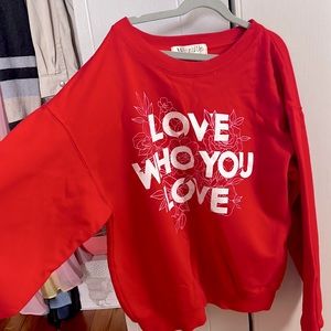 Long Sleeve Valentine’s Day Sweatshirt ♥